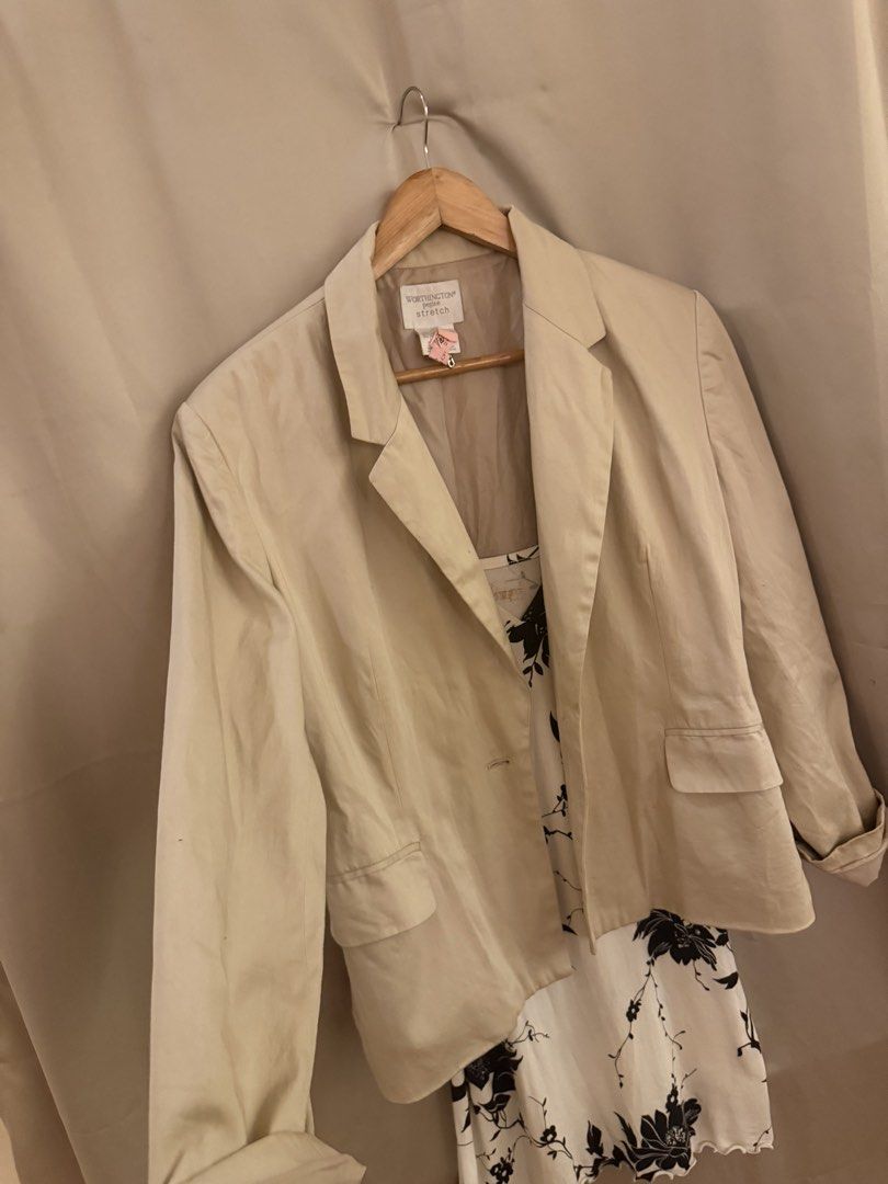 SET. Oversized blazer and plunging dress (Category: Coats, Jackets and Outerwear) located in Manila. Submitted by 414studio (Listing ID 1460666235, Image 3). Description: Fits small to medium Stretchable.