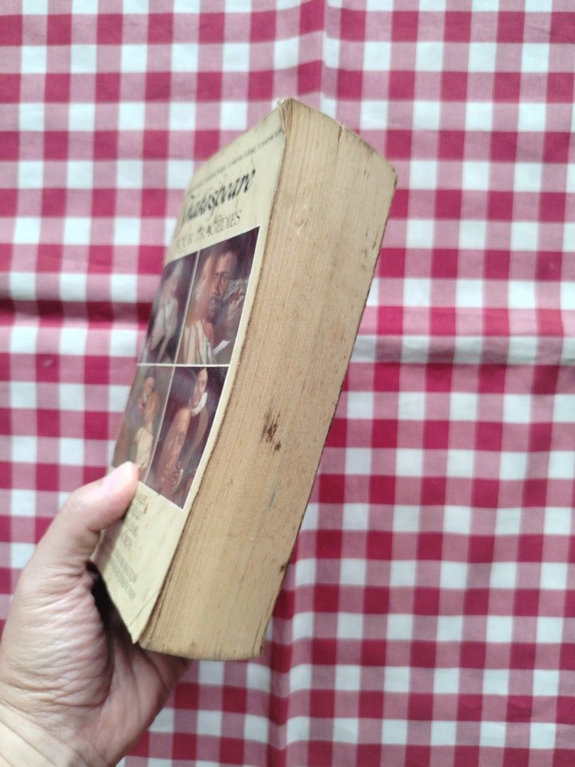Shakespeare Four Tragedies (Category: Storybooks) located in Mandaue City. Submitted by ohmygaragecebu (Listing ID 1460526749, Image 3). Description: - Collection of Shakespeare's four major tragedies: Hamlet, Othello, King Lear, and Macbeth. - Paperback - Published by Bantam Classic.
