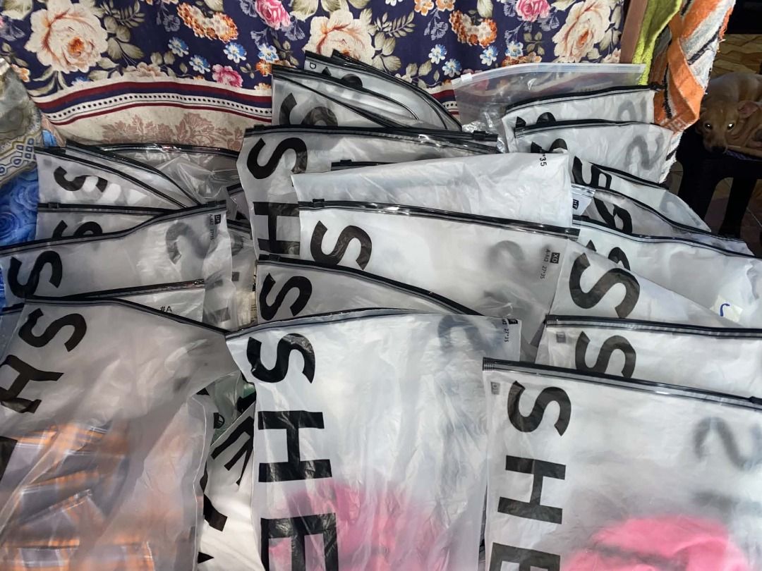 SHEIN WOMEN'S ASSORTED ITEMS (Category: Others Tops) located in Caloocan City. Submitted by dhine0425 (Listing ID 1460651433, Image 1). Description: TAKE ALL ITEMS FOR ONLY 3500 PESOS (29pcs) RFS: DI NAPO NAASIKASO PANG BENTA PWEDE PO PANIMULA .