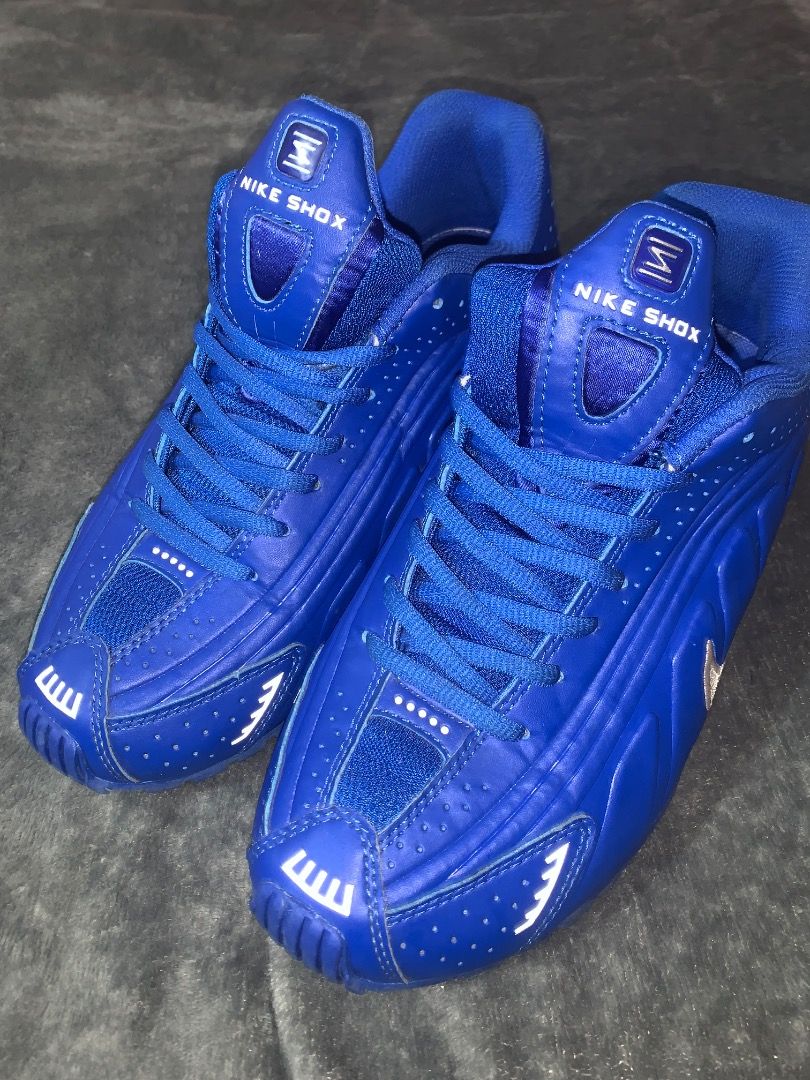 Shoes (Category: Sneakers) located in Caloocan City. Submitted by swiftdog.f7acbd (Listing ID 1460621108, Image 2). Description: Nike Shox R4 Blue.