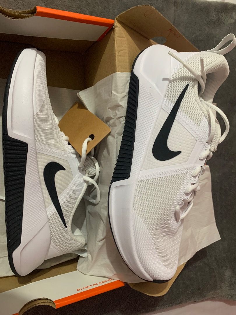 Shoes (Category: Sneakers) located in Caloocan City. Submitted by swiftdog.f7acbd (Listing ID 1460623527, Image 2). Description: Brand new Nike MC Trainer 3.