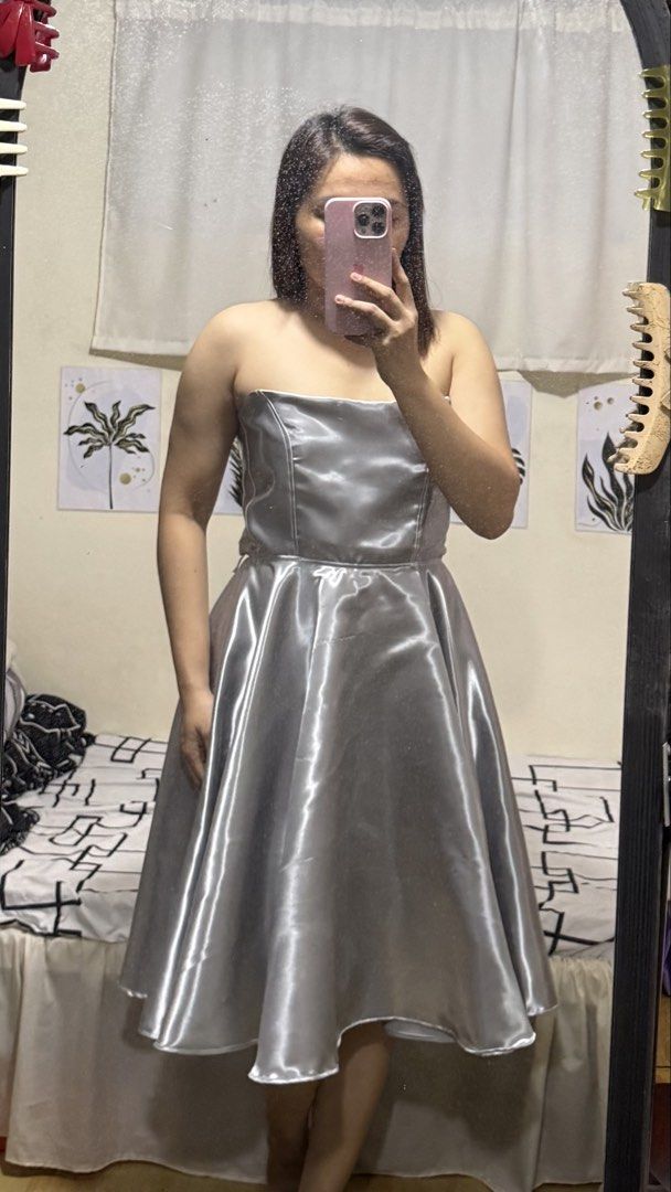 Silver Gray Dress Silk Satin (Category: Dresses) located in Taytay. Submitted by _carla_ (Listing ID 1460521811, Image 2). Description: up to 28 waist new Taytay Rizal.