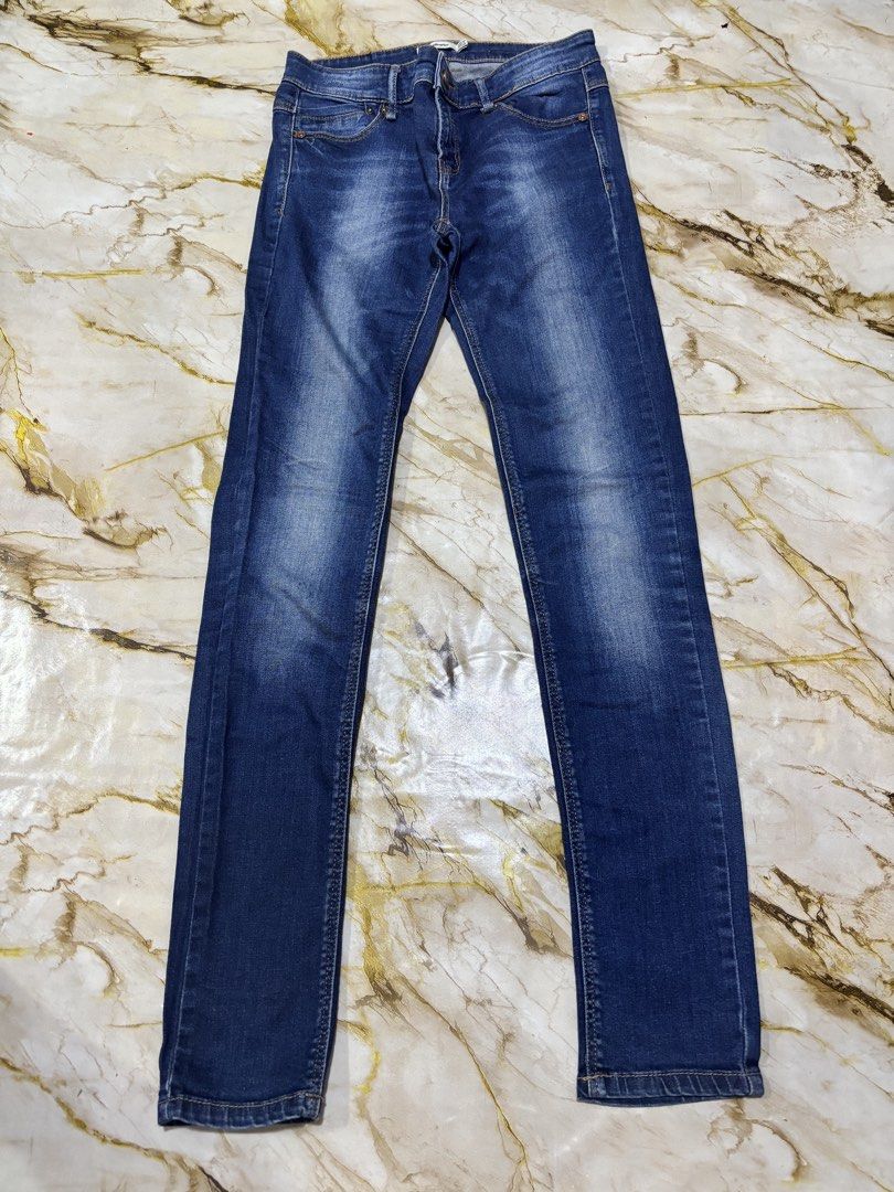 Skinny jeans (Category: Jeans) located in Burgos, Ilocos Norte. Submitted by carou11406 (Listing ID 1460621770, Image 1). Description: .