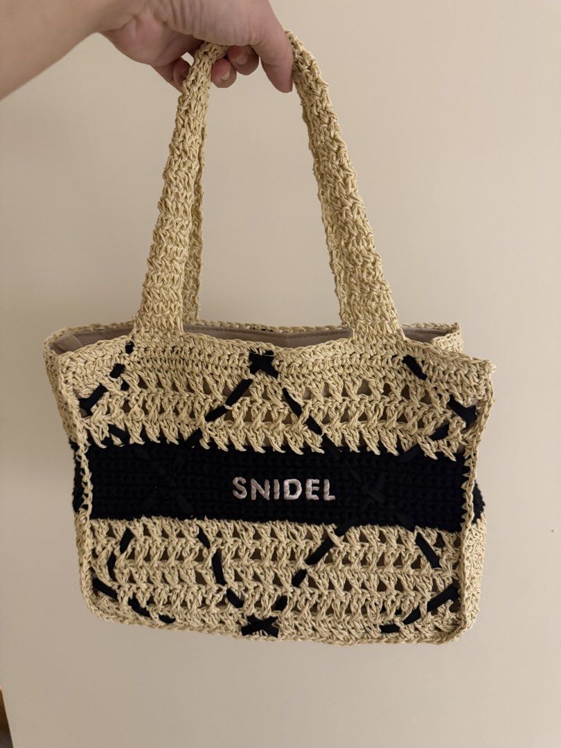 Snidel （分類：沙灘袋）位於 Hong Kong。 由 buy_happy_buy 提交（商品編號 1460700442，圖片 1）。簡介： 只有袋一個，購於香港專門店 包sf。