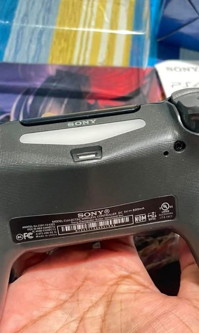 Sony DualShock 4 Wireless Controller (Category: Controllers) located in Tarlac. Submitted by ggswp5132retro (Listing ID 1460517862, Image 2). Description: 📍 Location: Tarlac City 🚚 Meetup or Delivery Available! SPECS: ✅ Brand: Sony PlayStation ✅ Model: DualShock 4 Wireless Controller ✅ Color: Black ✅ With Original Box & Manual ✅ Connection: Bluetooth & Wired ✅ Compatible: PS4, PC, Mobile ✅ Condition: Good condition — fully working! 💥 All butto