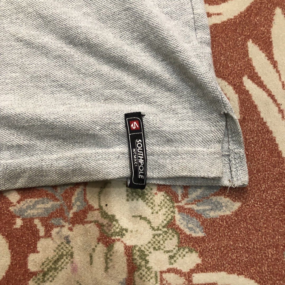 Southpole Polo S Gray Authentic (Category: Tshirts & Polo Shirts ) located in Quezon City. Submitted by high1sthrift (Listing ID 1460549705, Image 3). Description: Southpole Gray Polo | Size S | ₱450 Clean. Minimal. Everyday wear. 90% Cotton. Excellent condition. QC | Ship nationwide Message me 💬 #southpole #thriftPH.
