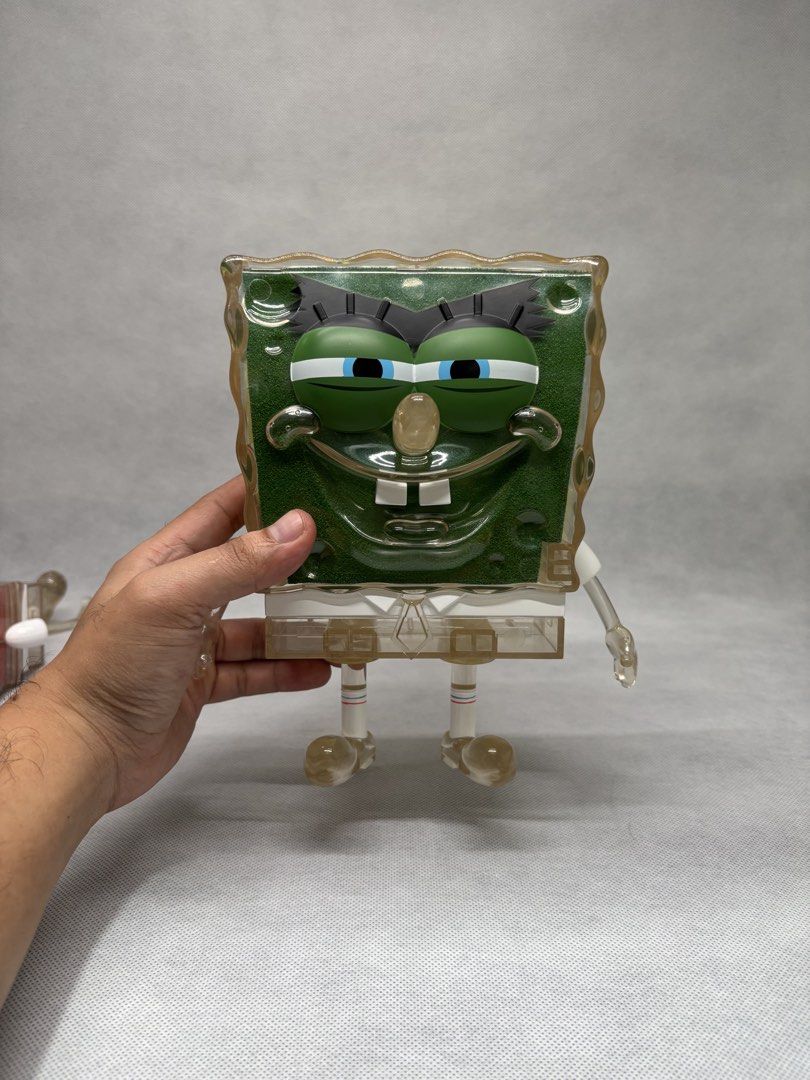 Spongebob x Kidrobot 8inches (Category: Designer & Blind Box Toys) located in Manila. Submitted by akosijuan15 (Listing ID 1460513013, Image 2). Description: Kidrobot x Spongebob x Art toy Complete with box 6000 pesos/Negotiable Pm for more details.