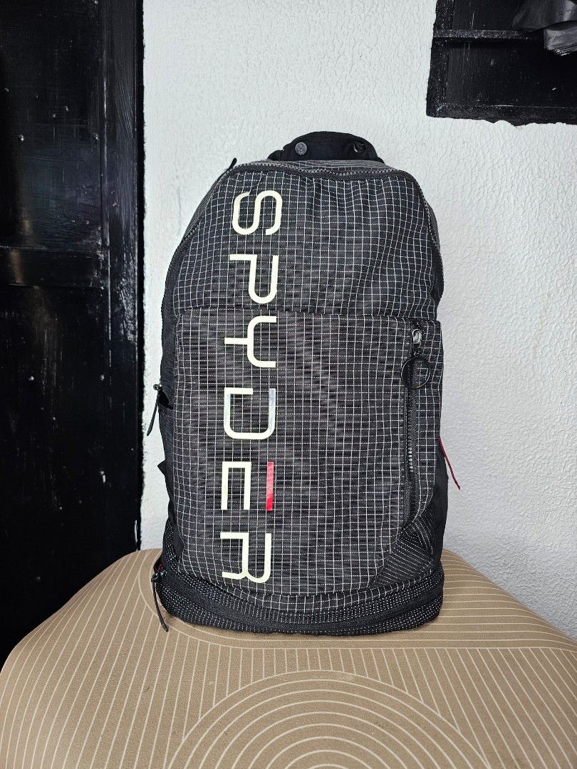 Spyder Bagpack (Category: Backpacks) located in Baguio. Submitted by kayeonlineshop (Listing ID 1460574574, Image 1). Description: Spyder active sling/monopack bag Measurements L-58cm W-42cm.