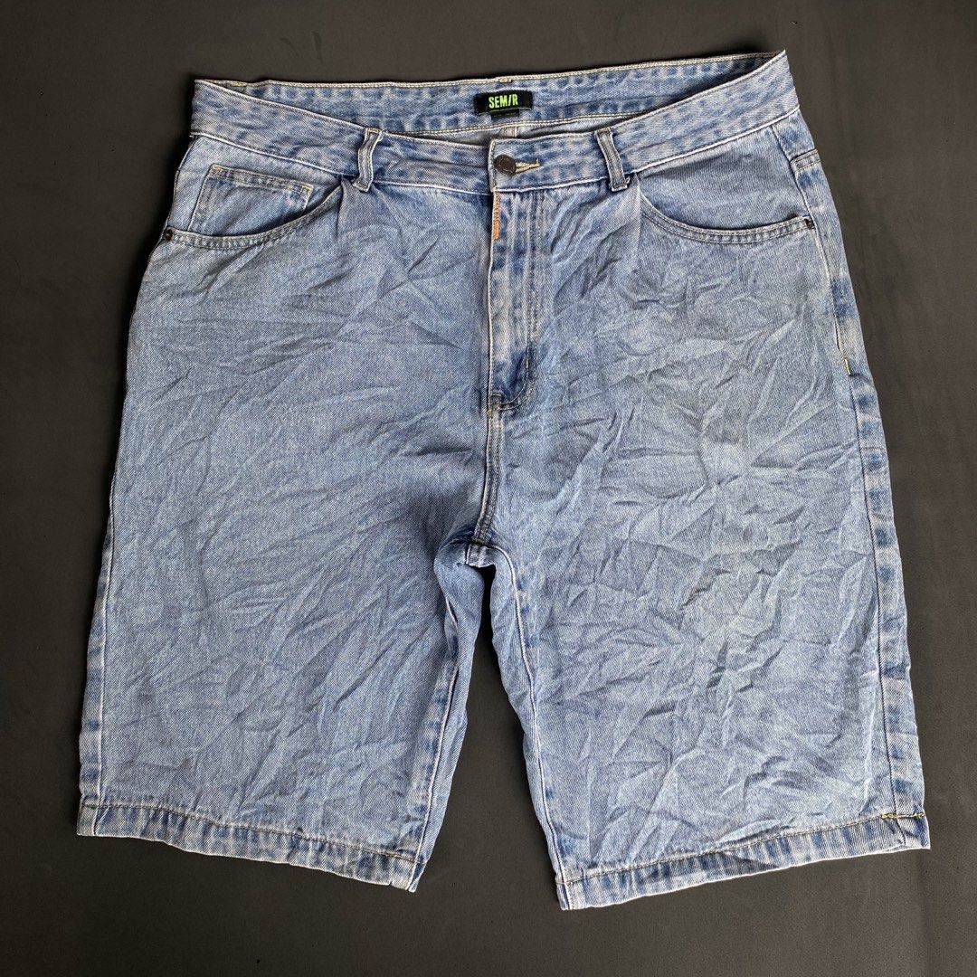 SRMIR JORTS (Category: Shorts) located in Rizal. Submitted by thrift_by_nel (Listing ID 1460685699, Image 1). Description: SEMIR JORTS 🔥 Type of Material: Hard Denim Waist: 36 Length: 24.5 Hem: 11 Condition: Excellent, need wash issue: ❌ 💵 45O.