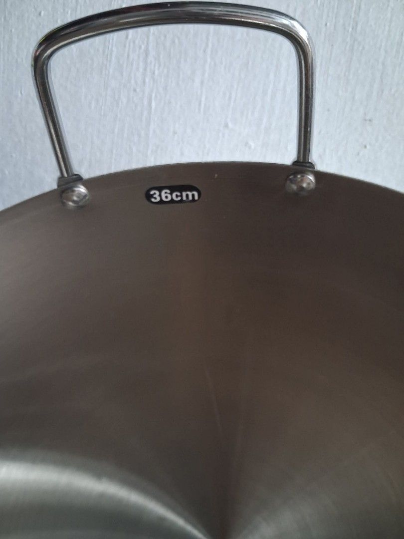 Stainless wok pan 36cm (Category: Cookware & Accessories) located in Manila. Submitted by mightycloud_1992 (Listing ID 1460605409, Image 2). Description: .