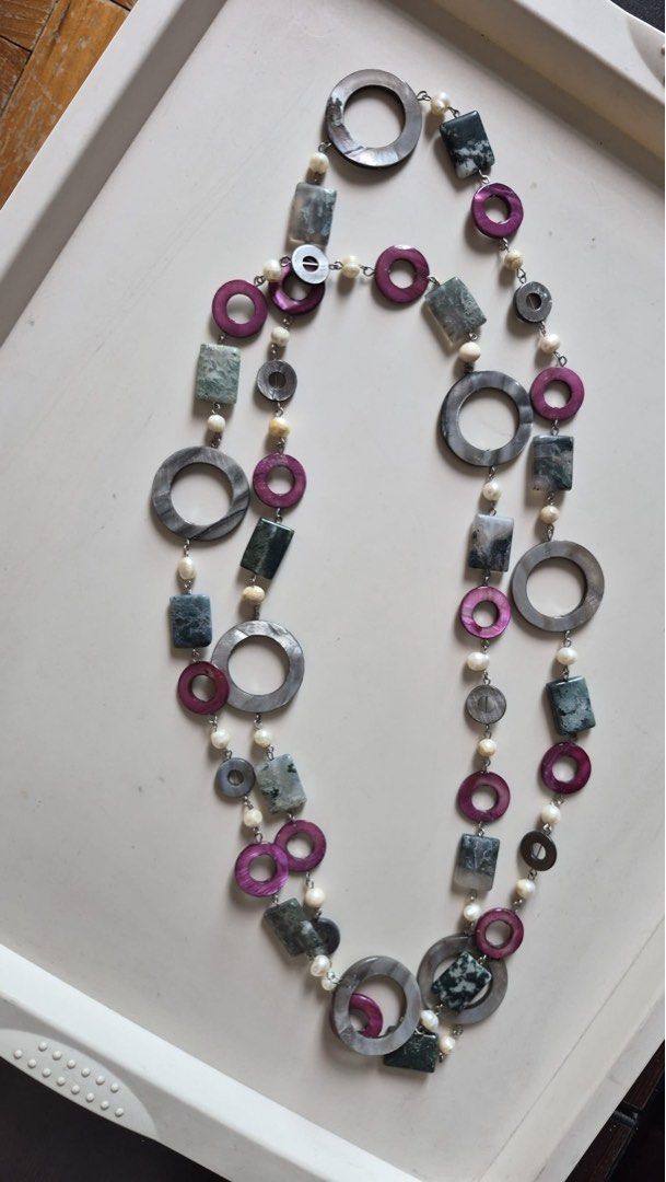 Statement necklaces - assorted (Category: Necklaces) located in Singapore. Submitted by noah.she (Listing ID 1460629044, Image 2). Description: .