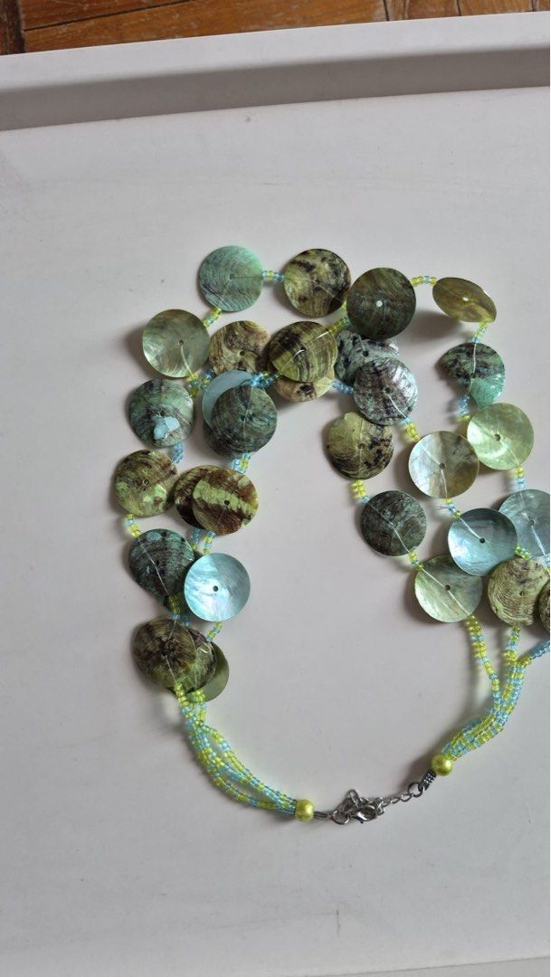 Statement necklaces - assorted (Category: Necklaces) located in Singapore. Submitted by noah.she (Listing ID 1460629044, Image 4). Description: .