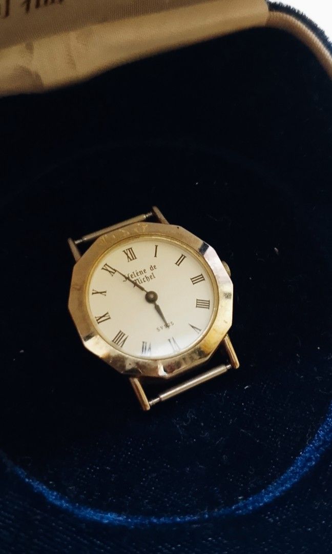 Sterling silver watch women (Category: Women's Watches) located in Manila. Submitted by julius_onlineshop14 (Listing ID 1460635975, Image 3). Description: sterling silver case watch working condition po ito need battery lang po...sa makakamine pa free ko nalang battery mabigat din sya.