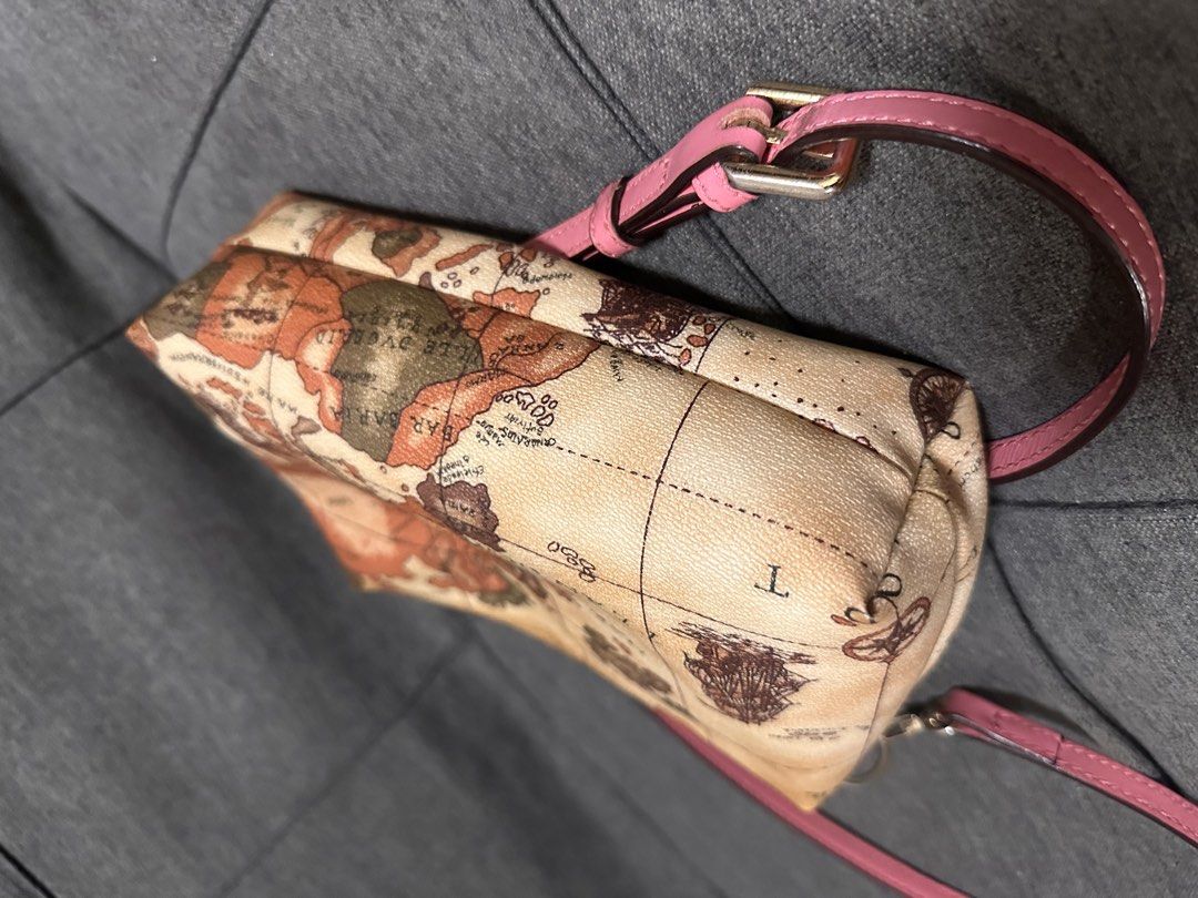 Subdeal Sling bag (Category: Cross-body Bags) located in Batangas. Submitted by stopandshopforluxury (Listing ID 1460519039, Image 3). Description: Guaranteed Original 💯 No flaws, can send more photos upon request. What you see is what you get. Shipping via Lalamove, J&T, and LBC Disclaimer: This is a preloved bag. Actual condition is shown in photos. Expect normal signs of wear. Colors may slightly vary due to lighting. Please check all photos 