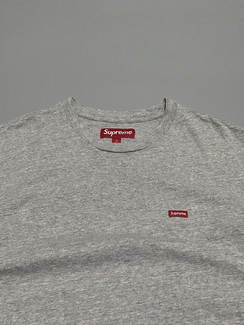 Supreme Grey Small Box Logo T-Shirt (Category: Tshirts & Polo Shirts ) located in Mandaue City. Submitted by dfindss. (Listing ID 1460688947, Image 2). Description: - Grey Supreme T-shirt - Features a small red box logo on the chest - Crew neck, short sleeves - Made in Portugal - 100% Cotton - Essential streetwear staple SIZE SMALL ON TAG BUT BEST FIT SA LARGE AMERICAN SIZE.