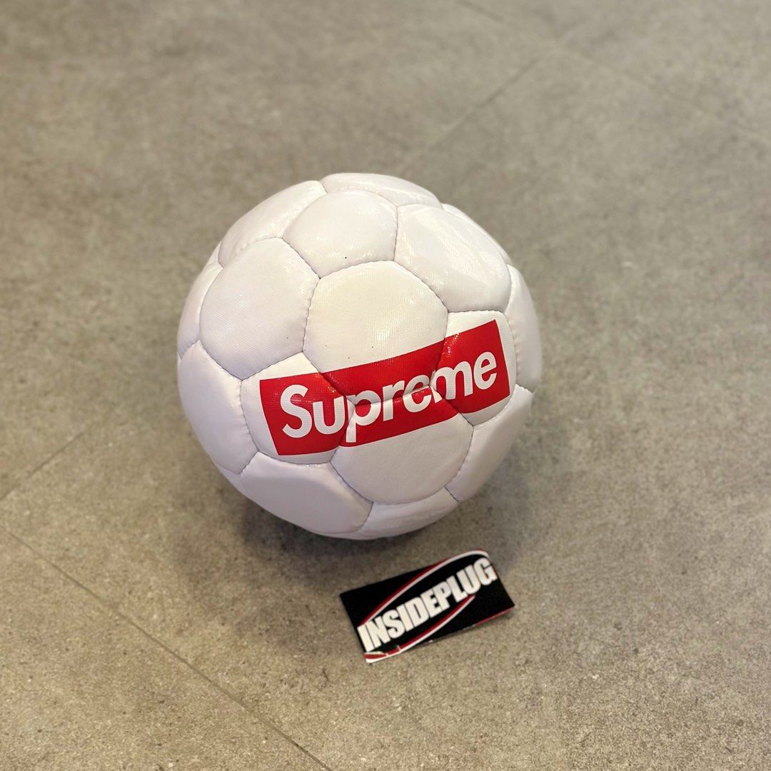 Supreme SS22 Soccer Ball (Category: Racket and Ball Sports) located in Quezon City. Submitted by inside_plug (Listing ID 1460539565, Image 2). Description: For Sale Supreme SS22 Soccer Ball White Brandnew Dm us to purchase.