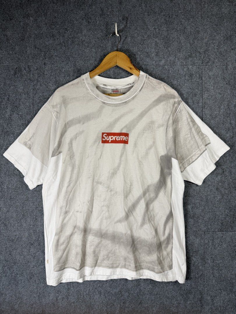SUPREME x MAISON MARGIELA BOX LOGO (Category: Activewear) located in Baguio. Submitted by bomogsmichael (Listing ID 1460695761, Image 1). Description: SUPREME x MAISON MARGIELA BOX LOGO EXCELLENT CONDITION LARGE 29x23 *may kunting iwawash lang..