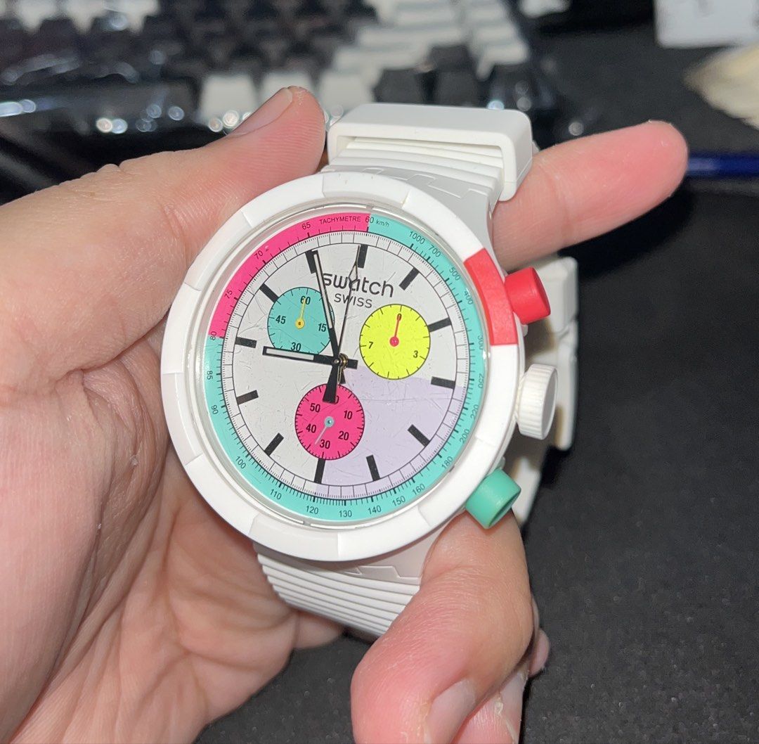 Swatch The Purity of Neon (Category: Luxury Watches) located in Bongabon. Submitted by solo_thrift (Listing ID 1460673597, Image 3). Description: Minimal dents sa glass.