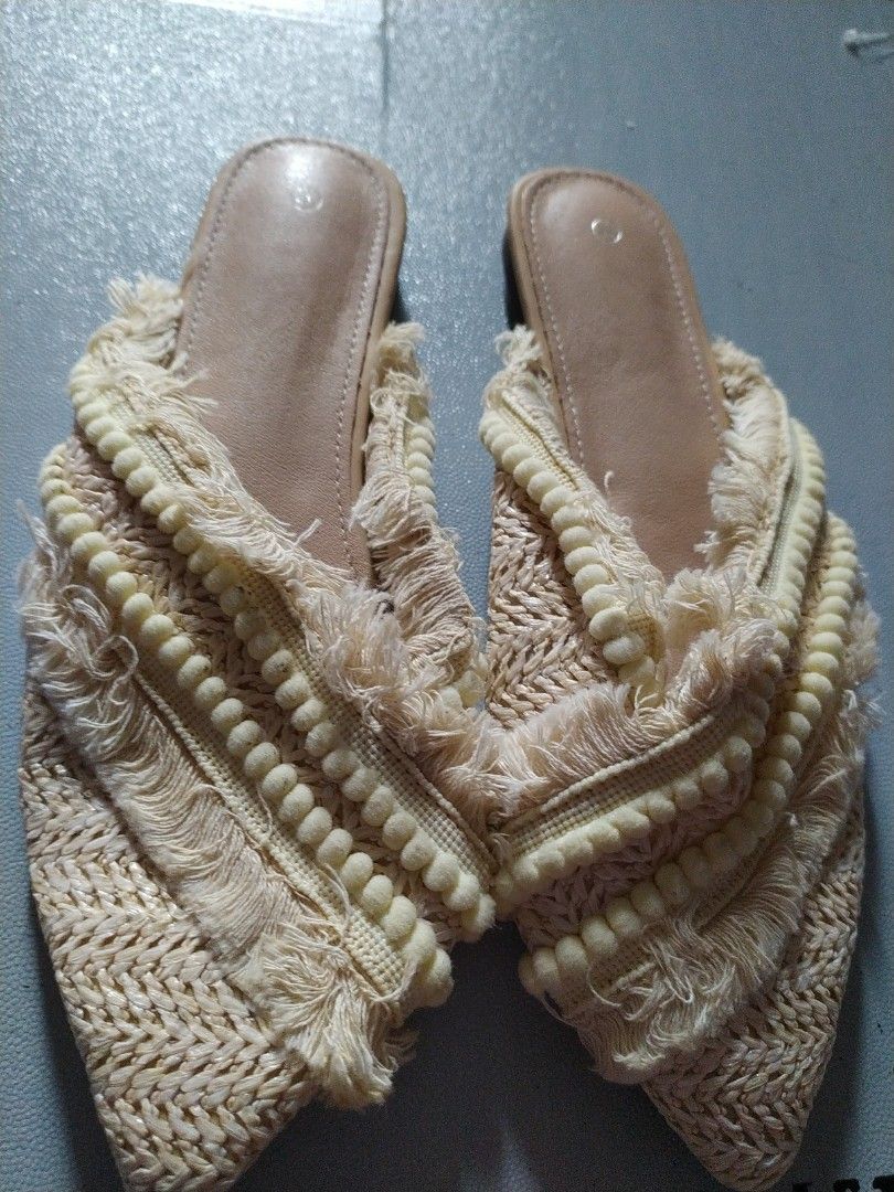 Take all sandals and slipper (Category: Flats & Sandals) located in Manila. Submitted by timtam04 (Listing ID 1460581396, Image 1). Description: buy1take1.