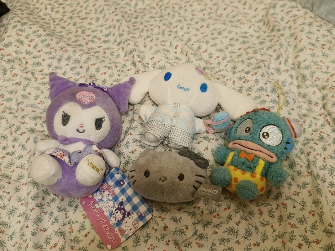 TAKE ALL: Sanrio Plushie Keychain Set‼️ (Category: Plushies & Soft Toys) located in Pili. Submitted by la.clld (Listing ID 1460683832, Image 1). Description: FS: Sanrio Set Plush Keychains ₱350 TAKE ALL‼️ RFS: Decluttering 📍Anayan, Pili, Camarines Sur 🚛 Shipping via J&T.