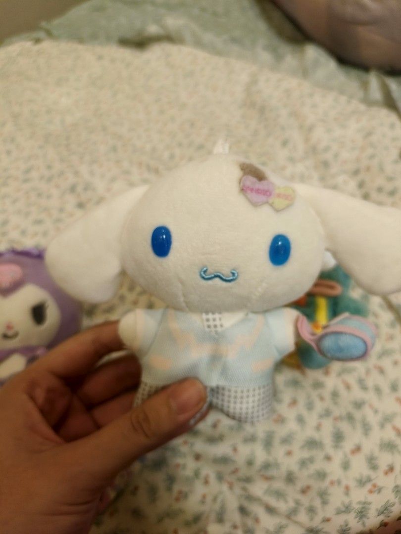 TAKE ALL: Sanrio Plushie Keychain Set‼️ (Category: Plushies & Soft Toys) located in Pili. Submitted by la.clld (Listing ID 1460683832, Image 2). Description: FS: Sanrio Set Plush Keychains ₱350 TAKE ALL‼️ RFS: Decluttering 📍Anayan, Pili, Camarines Sur 🚛 Shipping via J&T.