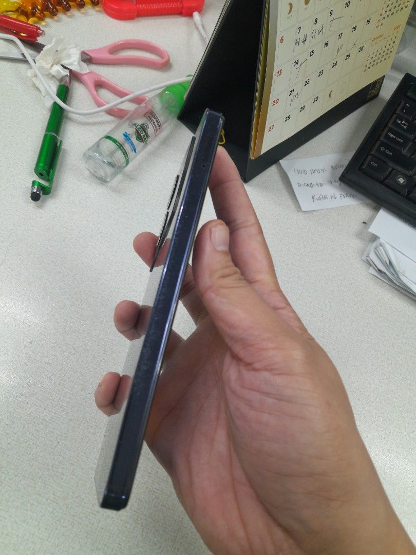 Techno Pova 5 pro 5g (Category: Android Others) located in Paranaque City. Submitted by jeremysecr19192 (Listing ID 1460581494, Image 3). Description: rush 6,000 na lng! Techno Pova 5 pro 5g 256gb/8+8gbram dual cam light notification back super kunat ng batt no issue bukod sa slightly mark case sa side meet up tambo paranaque.