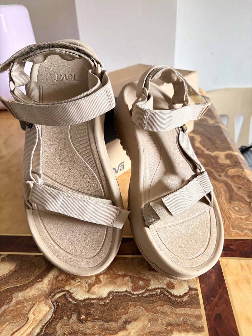 TEVA HURRICANE XLT2 AMPSOLE (Category: Flats & Sandals) located in General Trias. Submitted by dyenine (Listing ID 1460582674, Image 2). Description: USED ONCE! Good as new! .