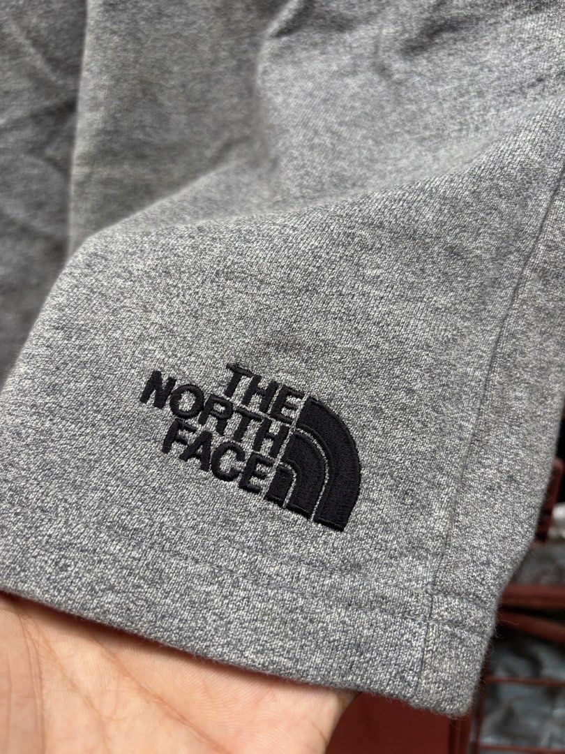 The North Face (Category: Shorts) located in Manila. Submitted by thriftkibs (Listing ID 1460651129, Image 3). Description: .