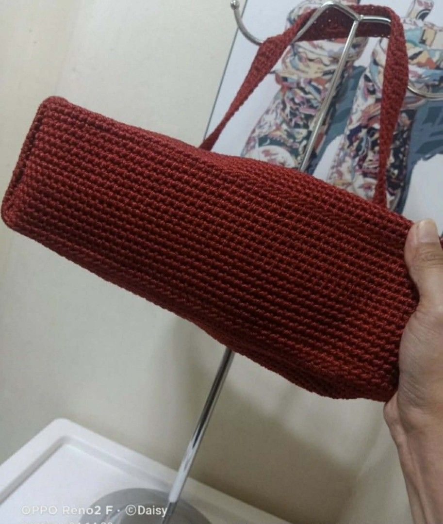 The Sak (Wine Red) (Category: Shoulder Bags) located in Quezon City. Submitted by daisyuy1979 (Listing ID 1460591414, Image 3). Description: .