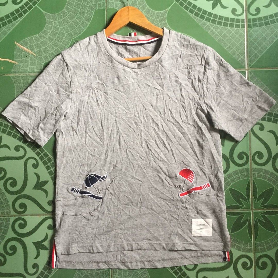 Thom Browne (Category: Formal Shirts) located in Naga. Submitted by thriftalk (Listing ID 1460541062, Image 2). Description: Thom Browne ‎✅Dimes 19x26 ‎✅Size 3 on tag ‎✅Excellent like new Condition ‎✅color rate 10/10 ‎✅issue missing neck tag ‎✅Fresh from bale ‎ ‎🏷850+sf ‎ ‎Dm for more info ‎ ‎ ‎📍Location : Bicol Naga City ‎💵 MOP: Gcash only ‎🚛 courier : J&T Express / Flash Express.