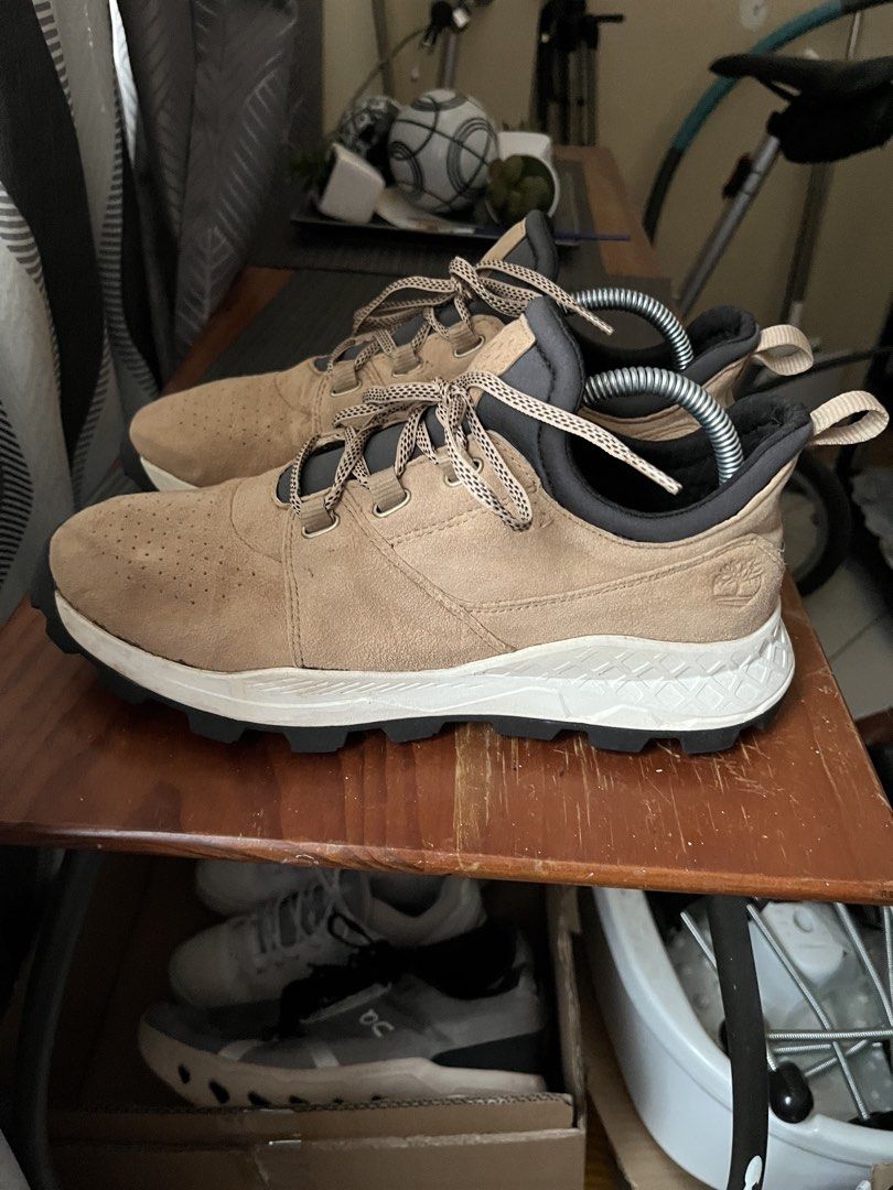 Timberland shoes (Category: Casual Shoes) located in Las Pinas. Submitted by deepsouthe (Listing ID 1460511129, Image 1). Description: Timberland shoes M8.5, 8uk, 42eu, 26.5cm Fits 8.5-9 VG condition, no issues Check d sole parang di pa sumayad sa lupa Php1,950 plus sf Las Pinas area.