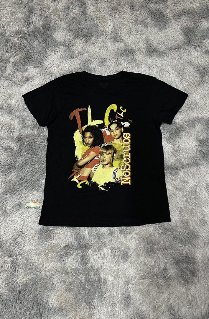 TLC no scrubs rap tee style (Category: Tshirts & Polo Shirts ) located in Manila. Submitted by paulovenegaskalakal2020 (Listing ID 1460514566, Image 1). Description: For sale! Kalakal TLC n*scrubs rap tee style Official merch T-boz -Tionne Watkins Left eye -Lisa Lopez Chili -Rozonda Thomas Famous 1990's R&B group! Medium to Large- 21 width x 28.5 length inches Fade print tag Sign of usage Good MINE 1,180 +sf.