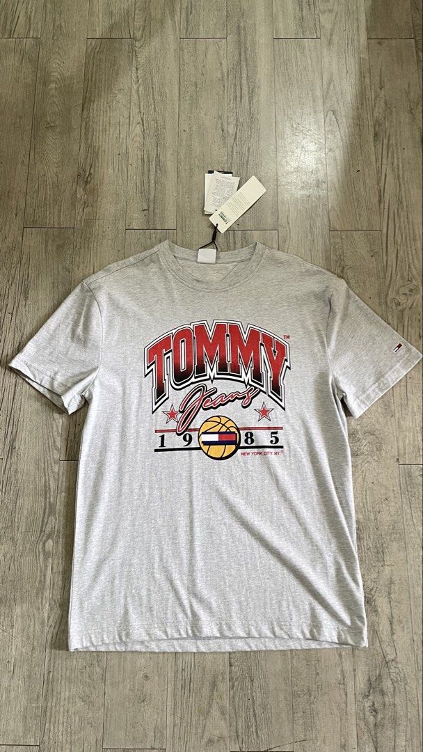 Tommy Hilfiger T Shirt (Category: Tshirts & Polo Shirts ) located in Las Pinas. Submitted by tinngonzaga (Listing ID 1460556942, Image 1). Description: Brand new from Zalora Bought this for 2k plus Size small 28 inches length 18 inches width.