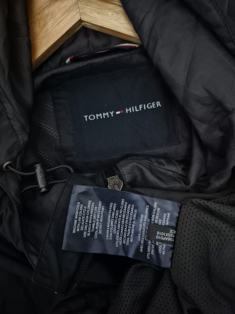 Tommy Hilfiger windbreaker jacket (Category: Coats, Jackets and Outerwear) located in Caloocan City. Submitted by jamestoledo30 (Listing ID 1460646881, Image 3). Description: DIMES L x W : 27 x 23 Fit for : M - XL No issue COLOR RATE : 10/10 EXCELLENT CONDITION.
