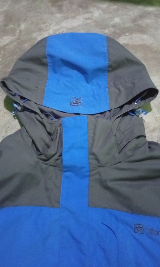 TOREAD Trekking jacket (Category: Coats, Jackets and Outerwear) located in Manila. Submitted by mojonarchives (Listing ID 1460543348, Image 3). Description: TOREAD+Trekking+jacket+ removable hood Size:+XL+ Dimes:+W24xL29 Sleeves:27 Condition+Goods Colorate+9.5/10 Issue:0 Location+Quezon+city+🌍+ MOP+Gcash+📬+ MOD+Jnt+Express+🚀+ Delivery Every Saturday 🙏♥️.