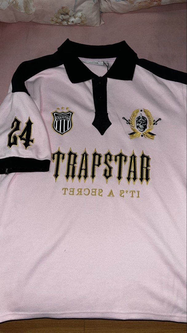 Trapstar Pink Polo Shirt Size S (Category: Tshirts & Polo Shirts ) located in Manila. Submitted by ashwenn (Listing ID 1460653544, Image 1). Description: - Authentic Trapstar Polo Shirt - SIZE SMALL - 20WIDTH 27LENGTH - NEVER BEEN USED NEVER BEEN WORN - AUTHENTHIC SCANNABLE QR CODE - GOOD CONDITION, NO ISSUE! - CAN DI MEET UPS OR LALAMOVE JNT PACO MANILA PANDACAN NEGO!!.