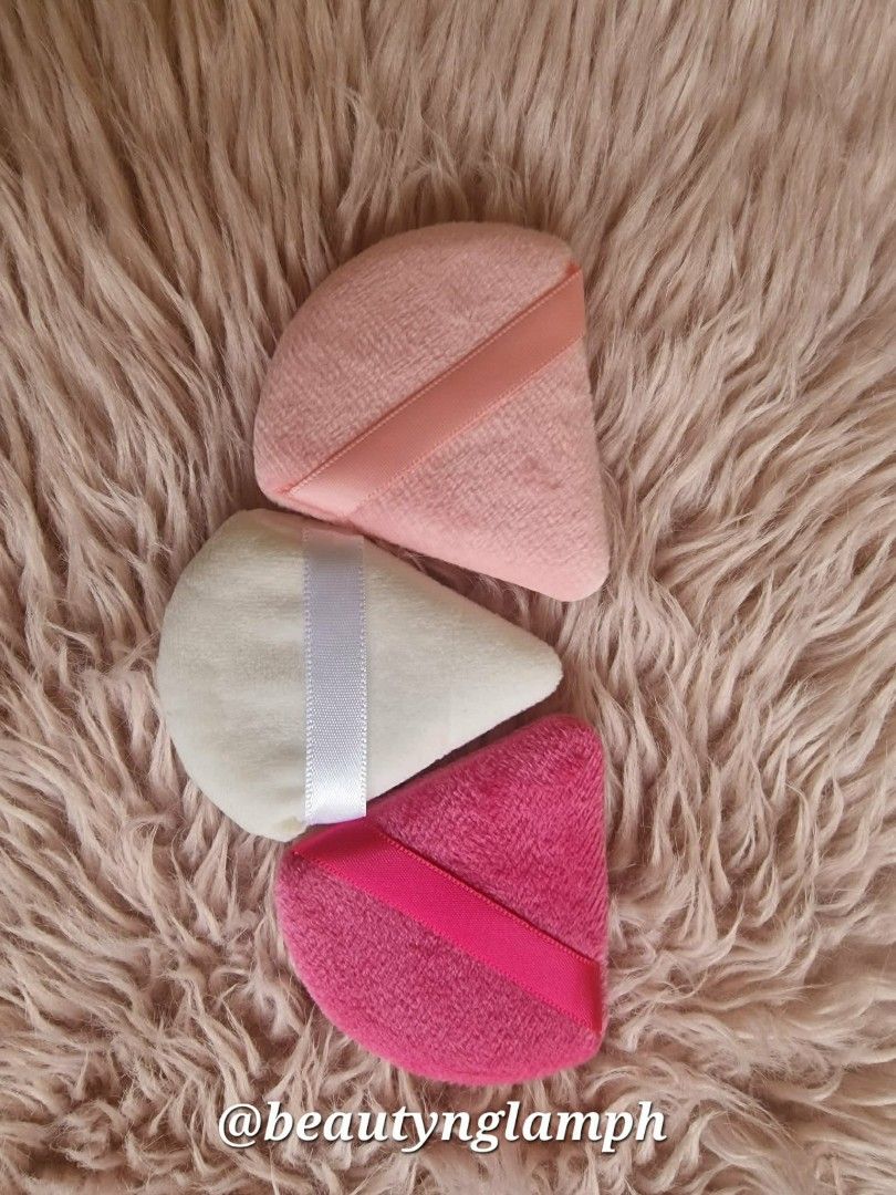 Triangle Velvet Powder Puff (Category: Makeup) located in Quezon City. Submitted by floreskari78555 (Listing ID 1460543636, Image 2). Description: ✨ Triangular Velvet Powder Puffs ✨ Your secret to a smooth, airbrushed makeup finish! ​Upgrade your makeup routine with this must-have beauty tool. ​💖 Why you'll love it: ​Perfect Shape: Pointed tip for tight spots (under-eyes, nose) and a flat base for the rest of your face. ​Soft Velvet: Grabs just 