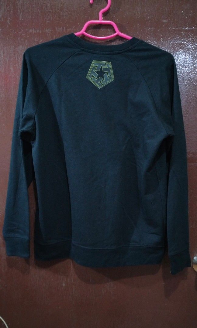 TRIBAL PULLOVER SWEATSHIRT (Category: Coats, Jackets and Outerwear) located in Manila. Submitted by friperie. (Listing ID 1460620161, Image 2). Description: Disclaimer: Product Color May Slightly Vary Due to Photographic Lighting Sources or Your Monitor Settings Dm for other pictures or details..