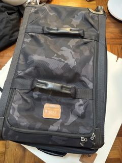 （分類：）位於 。 由 rc0110 提交（商品編號 1460525566，圖片 1）。簡介： 。