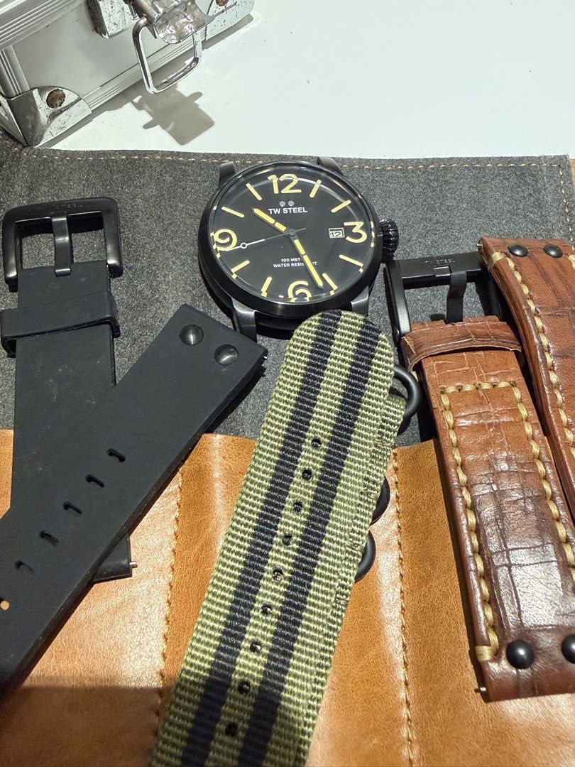 TW Steel MS32 Maverick (Category: Men's Watches) located in Dasmarinas. Submitted by rjrjrj114 (Listing ID 1460676219, Image 2). Description: Almost brand new no scratches Brand: TW Steel MS32 Stainless steel black Case diameter - 48mm Glass: Toughened mineral Waterproof up to 10ATM Movement: Quartz - Citizen Miyota 2417 Nego pa for sure buyer Rfs: di na nagagamit.