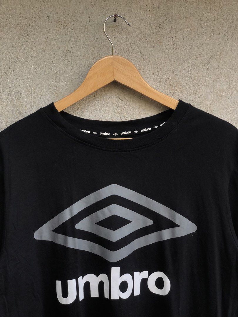 UMBRO🔥🔥🔥 (Category: Activewear) located in Cebu City. Submitted by jeboxjayveejebo (Listing ID 1460515479, Image 3). Description: UMBRO 🔥🔥🔥 W📏22 L📏29 CONDITION RATE📏9.9/10 COLOR RATE📏9.9/10 ISSUE-CRACK PRINT(SEE LAST PHOTO)‼️ GOOD CONDITION🔥 DM FOR THE CLAIM PRICE🏷️ Message us for more questions or reservations. ‎💡Actual color may vary due to lighting ‎ ‎ ‎HAVE A GREATDAY EVERY ONE🫶🏻🫶🏻🫶🏻 ‎.
