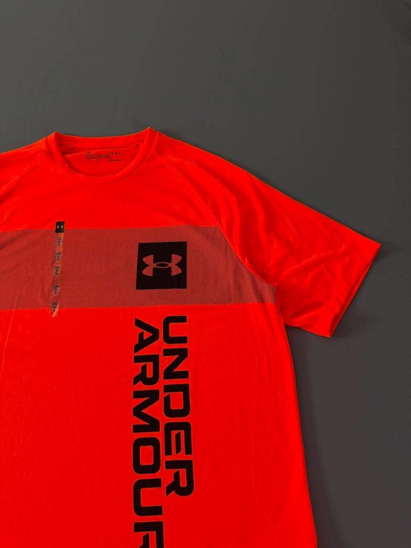 UNDER ARMOUR (Category: Activewear) located in Guagua. Submitted by sweetboyy (Listing ID 1460527597, Image 2). Description: UNDER ARMOUR EXCELLENT CONDITION / NO ISSUE SIZE LARGE ON TAG / DIMES L30 W22.