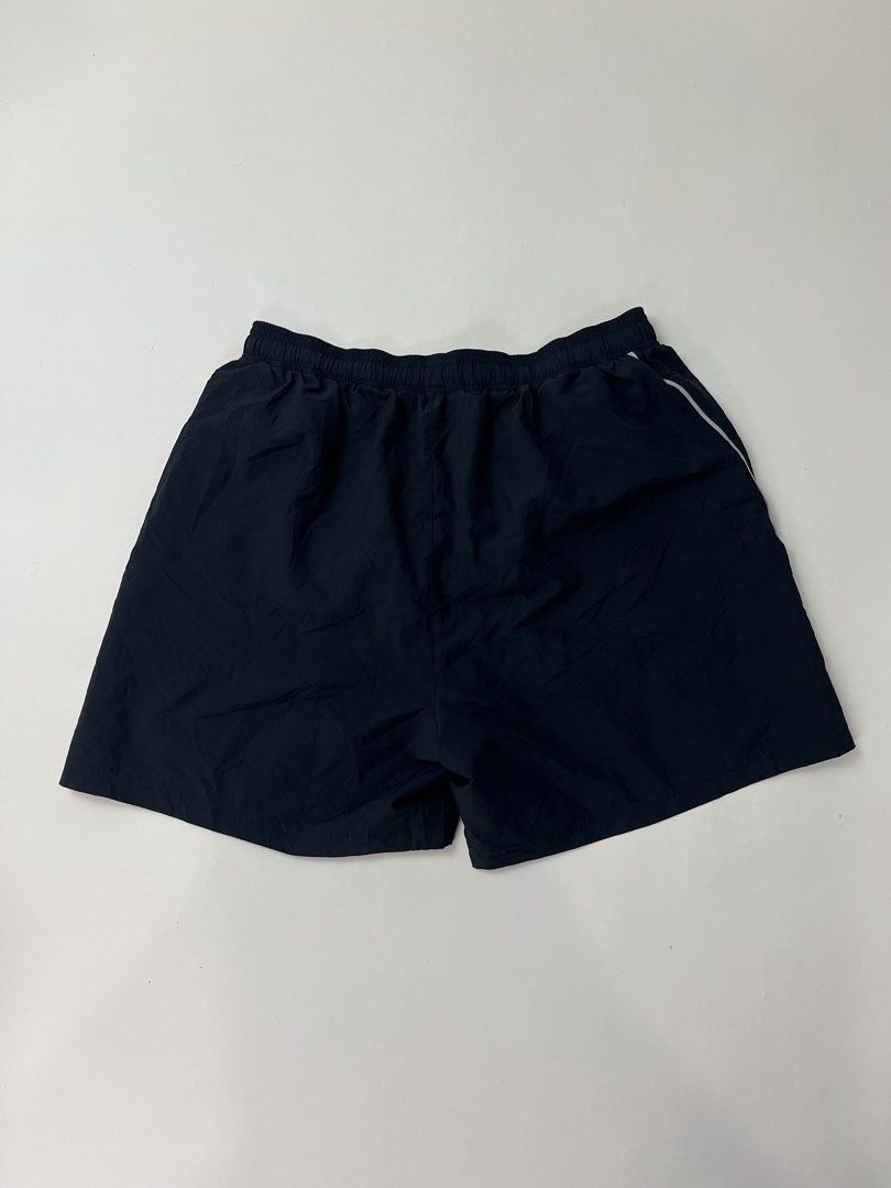 Under Armour Shorts (Category: Shorts) located in Makati City. Submitted by ufcknwthbst (Listing ID 1460552677, Image 3). Description: 17 inch length 9.5/10 condition No issue.
