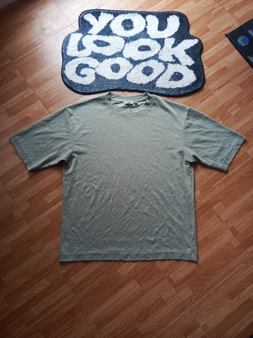 Uniqlo Airism aspack (Category: Tshirts & Polo Shirts ) located in Meycauayan. Submitted by keziah0909 (Listing ID 1460594860, Image 2). Description: 500 Aspack Uniqlo Airism.