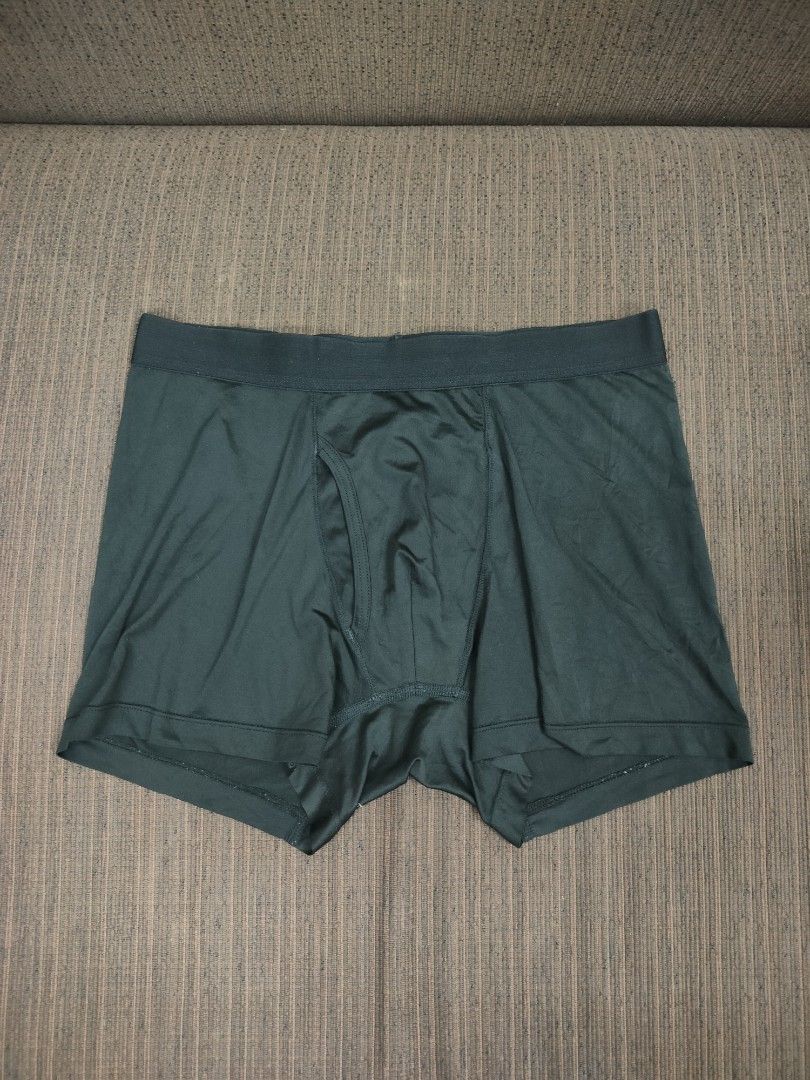 Uniqlo AIRism Boxer Brief (Category: Underwear) located in Ilagan. Submitted by judzkulot (Listing ID 1460681810, Image 1). Description: 📢📢📢NEW COLLECTIONS📢📢📢 💥💥SELECTED BRANDED UKAY💥💥 💥Used but not abused 💥 With signs of use and minimal flaws 💥Please check each photo carefully for the item's condition 💥Manage your expectations kase ukay po ito ❌BAWAL NA BAWAL SA MASELAN😉 Size : M on tag (30-32 W') Very good condition 📌Please bear