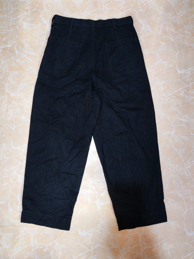 UNIQLO CARPENTER BAGGY PANTS (Category: Jeans) located in Cotabato. Submitted by rayhan.thriftee (Listing ID 1460606706, Image 2). Description: Uniqlo Carpenter baggy pants black colorway size 31-32 waistline 40 length good as new no issue 899 plus sf.