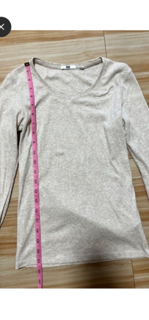 Uniqlo Long Sleeve Top Beige (Category: Longsleeves) located in Mandaluyong City. Submitted by bravelion.d7402c (Listing ID 1460570281, Image 2). Description: - Uniqlo Long-Sleeved Top - Color: Beige - Material: Soft and Comfortable Fabric - Style: Great for layering or wearing on its own - Fit: Please check measurements in photos for best fit - Versatility: Simple and versatile piece for your wardrobe.