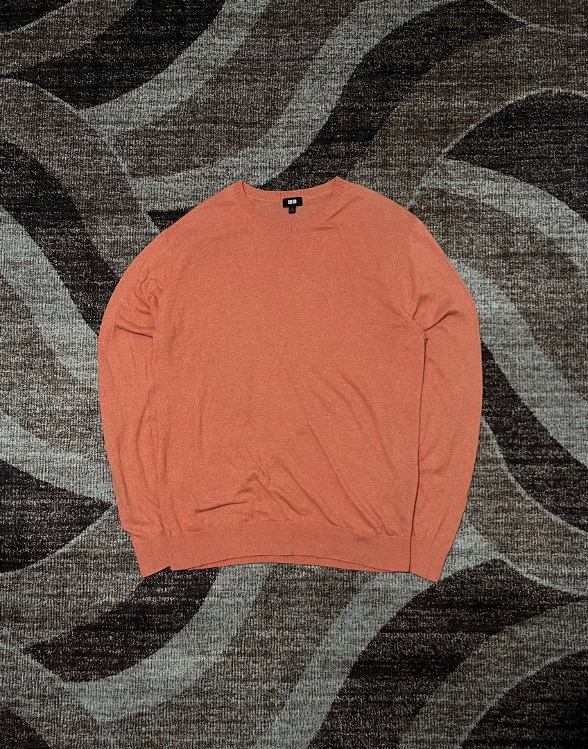 Uniqlo Soft-Knit Sweatshirt (Category: Coats, Jackets and Outerwear) located in Rizal. Submitted by ithriftph_ (Listing ID 1460661840, Image 1). Description: 🔻 Details 🔻 Uniqlo Soft-Knit Sweatshirt Pink/Orangey ang color Large on tag (Can fit in medium as it is semi-fit style) Width: 21" Length: 28" Color rate: 10/10 Condition: 9.5/10 No issue Price: 250 pesos Reminders: Color may vary due to lighting and your screen resolution. Note: Ready to 