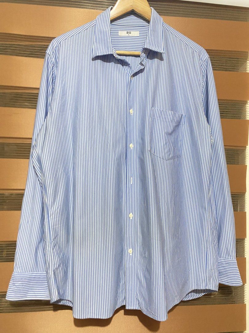 UNIQLO STRIPE BUTTON DOWN (Category: Formal Shirts) located in Quezon City. Submitted by dawnduethrift (Listing ID 1460548829, Image 2). Description: 🏷️ UNIQLO STRIPE BUTTON DOWN Must Have! CONDITION: 9/10 COLOR RATE: 9.5/10 UNEVEN COLOR MAY DUE TO LIGHTING! SIZE: LARGE DIMES: L 29.5 W 23 MINE: 450 💸 JUST DM ME IF YOU'RE INTERESTED! MoP: Gcash Delivery: Lalamove and J&T 📍 Quezon city, Commonwealth.