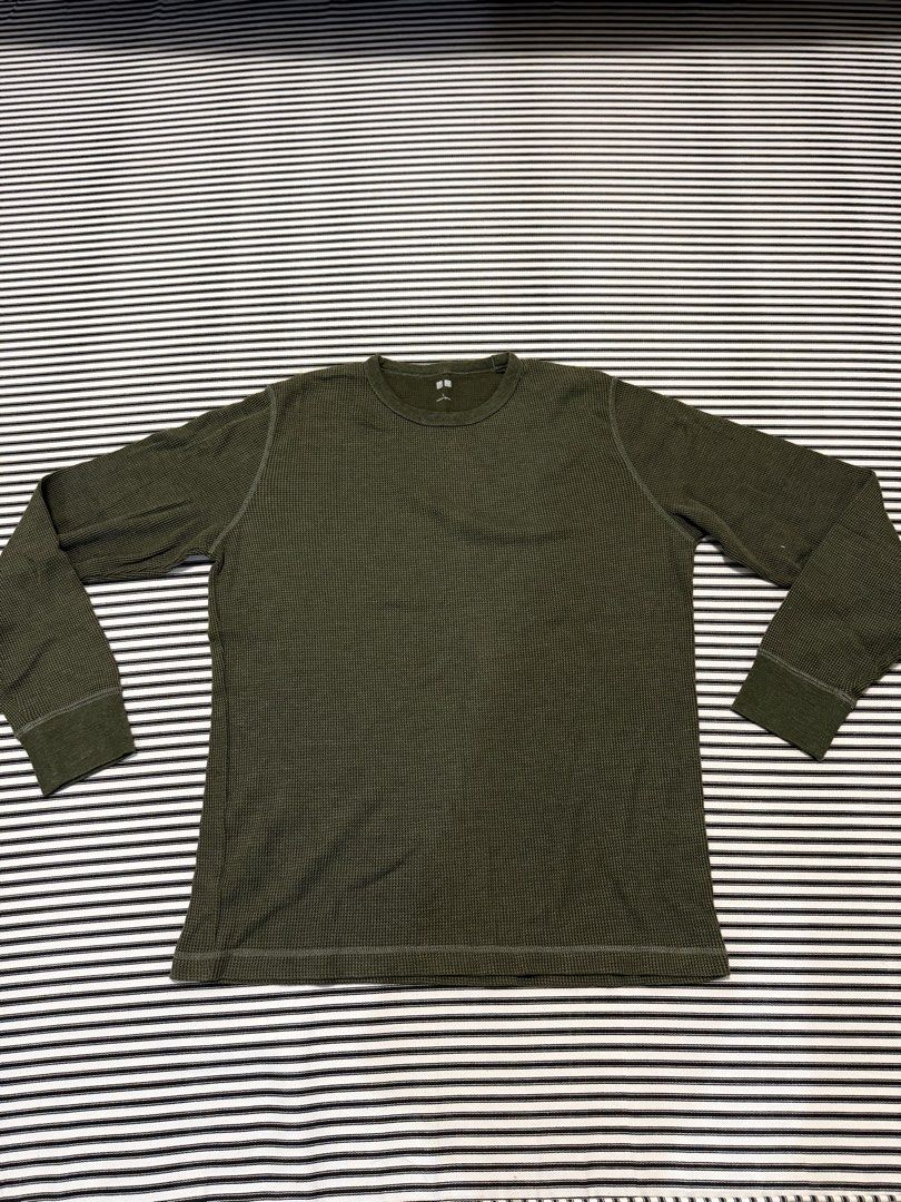 Uniqlo Waffle Knit Longsleeves (Category: Tshirts & Polo Shirts ) located in Cavite. Submitted by mosesangelo (Listing ID 1460589239, Image 1). Description: - Condition: 9/10.